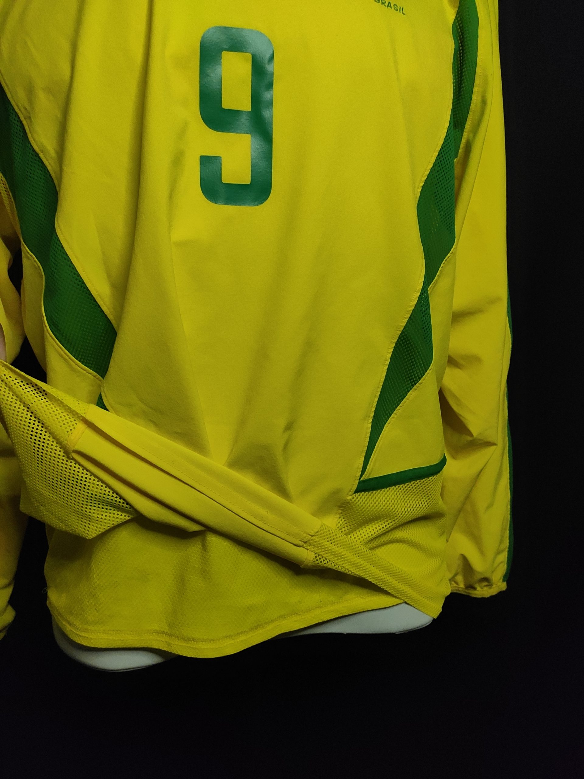 Camisa da Seleção Brasileira Oficial Manga Longa I Nike 2002 #9