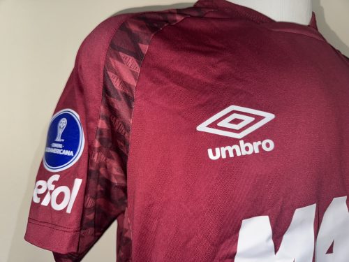 Camisa do Lanús/ARG Oficial I Umbro 2025 #35 Dejesús Usada em Jogo vs. Vasco G - Imagem 3