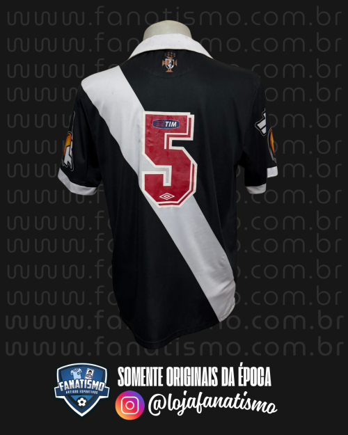 Camisa do Vasco Oficial I Umbro 2014 #5 Guiñazu Usada em Jogo G - Imagem 2