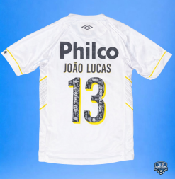 Alternative view of Camisa Santos Oficial I Umbro 2024 #13 João Lucas Usada em Jogo P