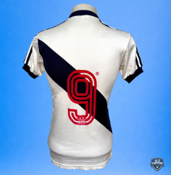 Alternative view of Camisa Vasco Oficial II Adidas 1984 #9 Mauricinho Usada em Jogo
